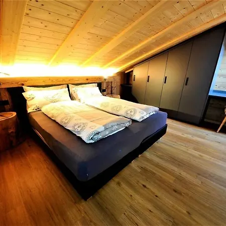 Mountain Chalet Scoiattolo By Livigno Accomodation Exterior photo